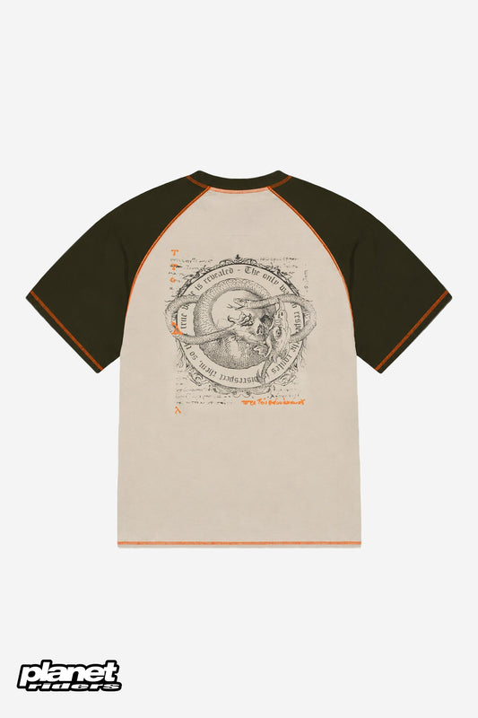 Uroboro Tee Propaganda, Oyster