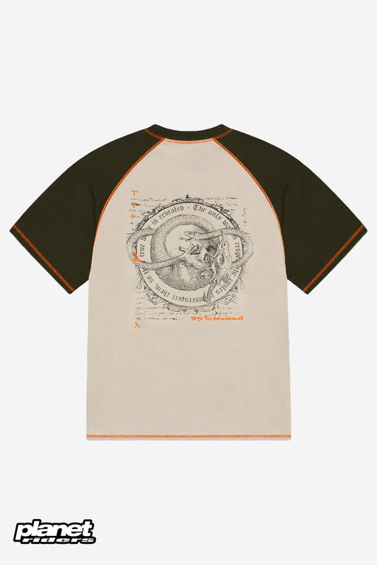 Uroboro Tee Propaganda, Oyster